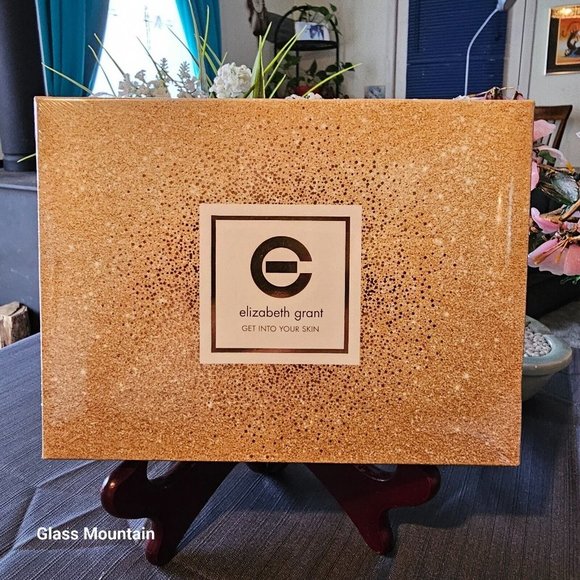 SOLD - Elizabeth Grant Get Into Your Skin Supreme Cell Vitality Serum - Picture 2 of 5